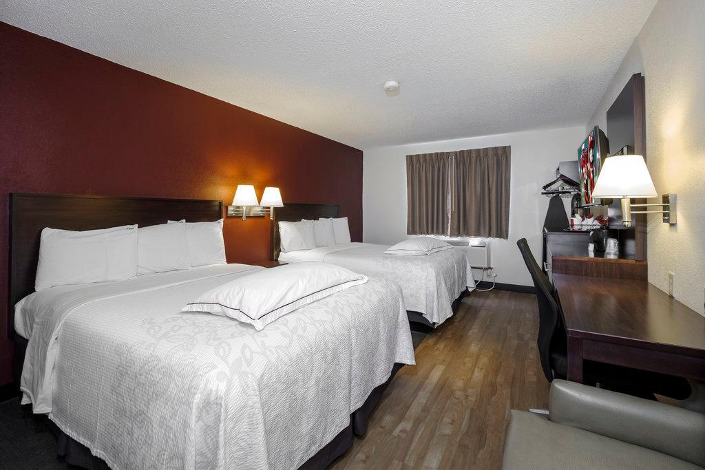 Red Roof Inn Plus+ & Suites Malone Exterior foto