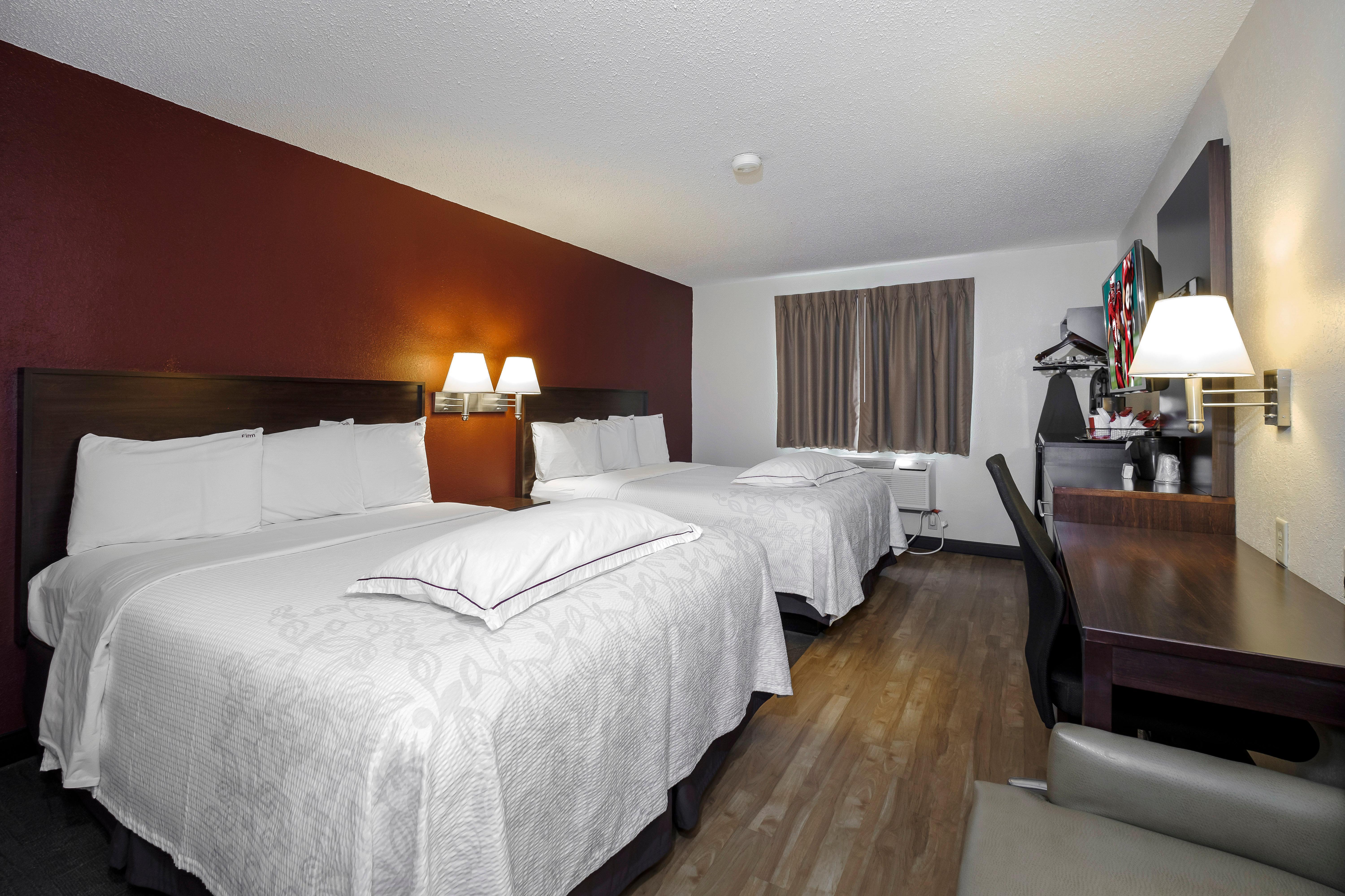 Red Roof Inn Plus+ & Suites Malone Exterior foto