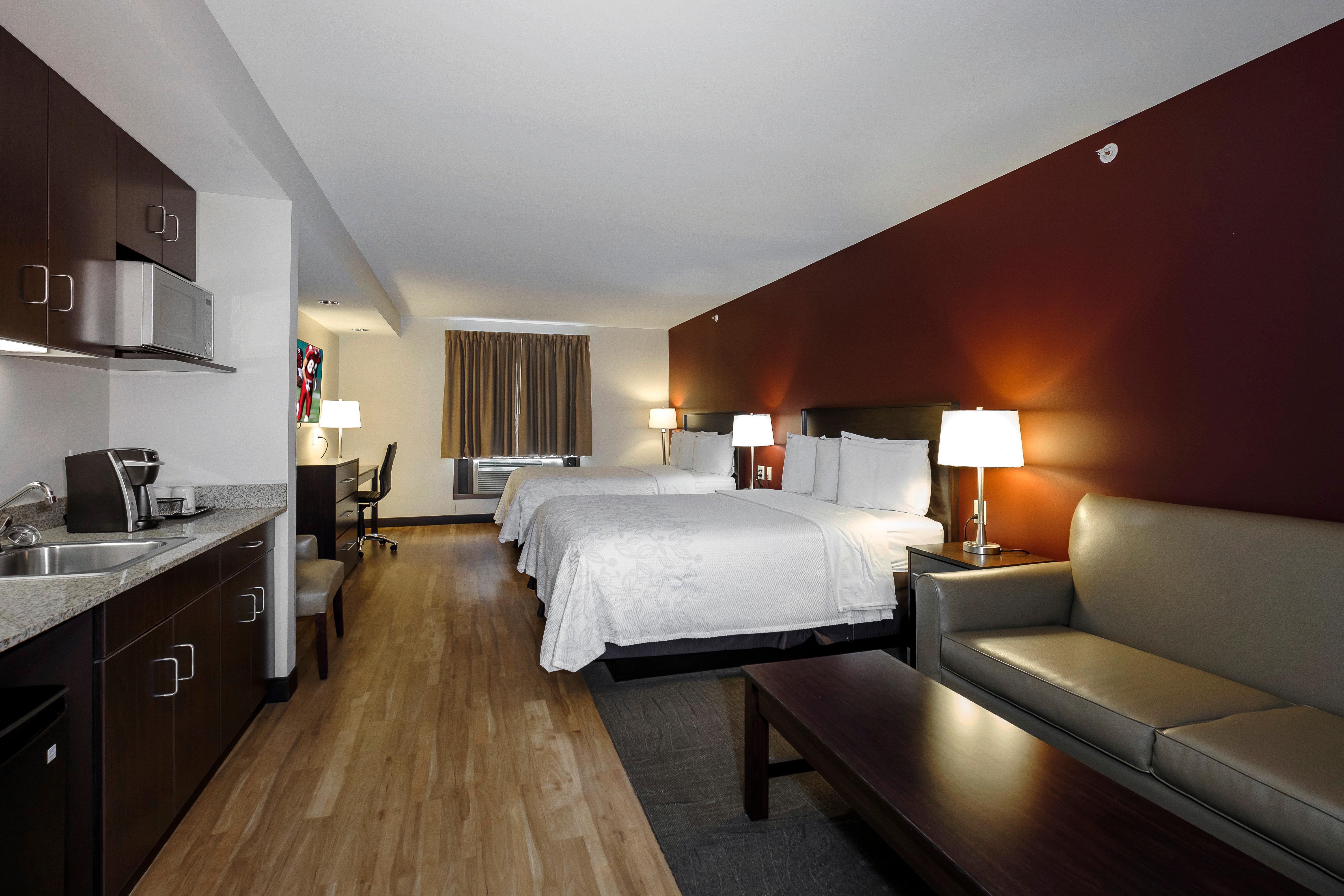 Red Roof Inn Plus+ & Suites Malone Exterior foto